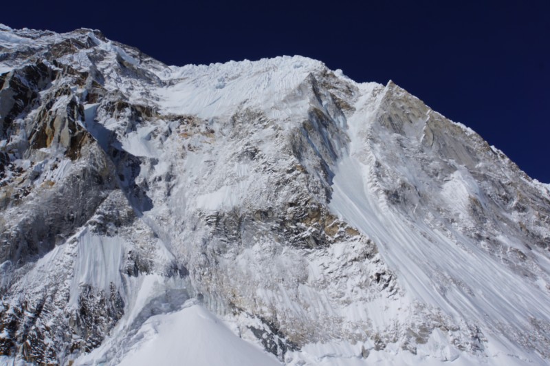 Much of Nuptse is bare, but that summit ridge is gnarly.